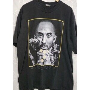 VTG Kobe Bryant Black Mamba Lord of the Rings T Shirt Mens L Lakers Shaq Rare